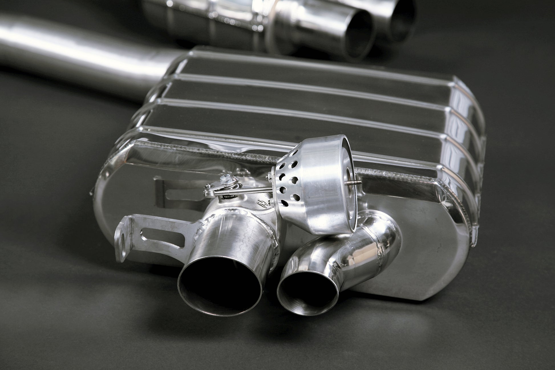 Capristo 02AU05203001 Audi RS4 (B8) ECE Valved Exhaust with Middle Silencer Pipes 