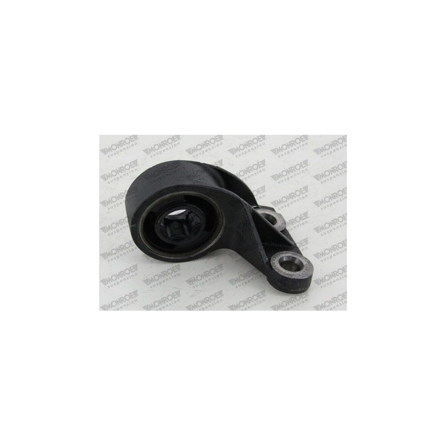 Monroe L17819 Control Arm- / Trailing Arm Bush For Rover 75