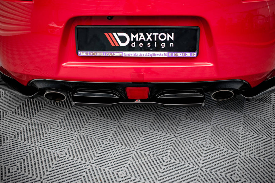 Maxton Design Nissan 370Z Central Rear Splitter