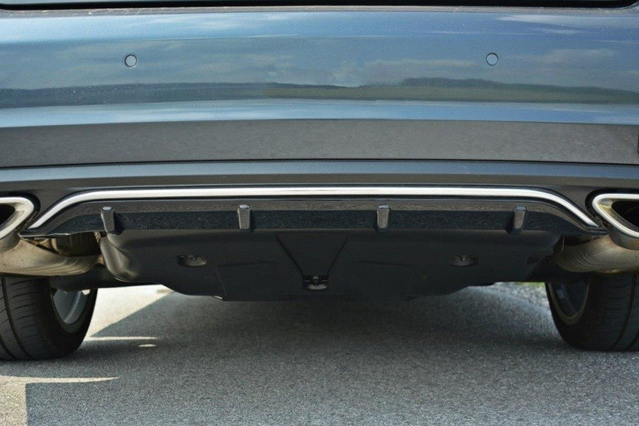 Maxton Design Mercedes Benz E-Class W212 Rear Valance