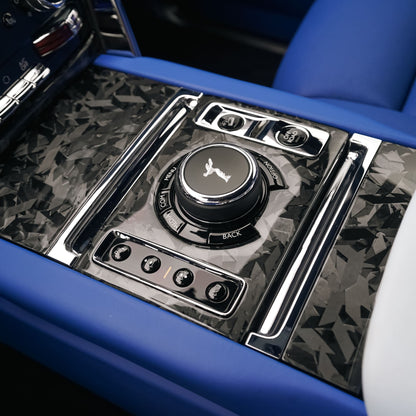 MANHART CARBON INTERIOR PACKAGE FOR ROLLS-ROYCE CULLINAN