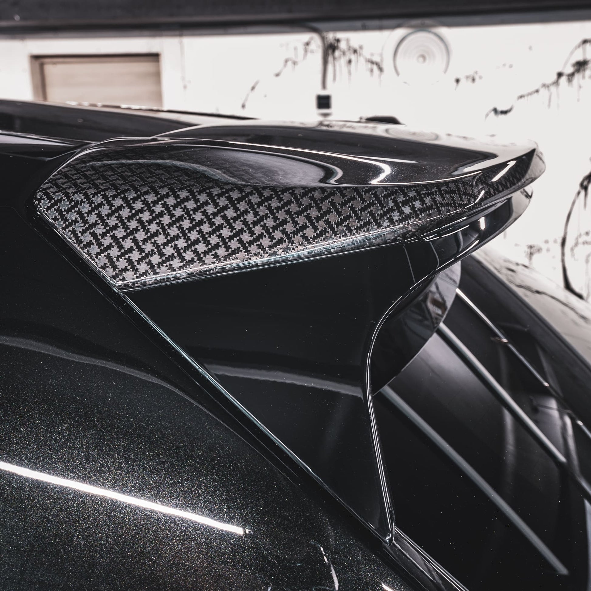 MANHART CARBON ROOF SPOILER FOR ROLLS-ROYCE CULLINAN