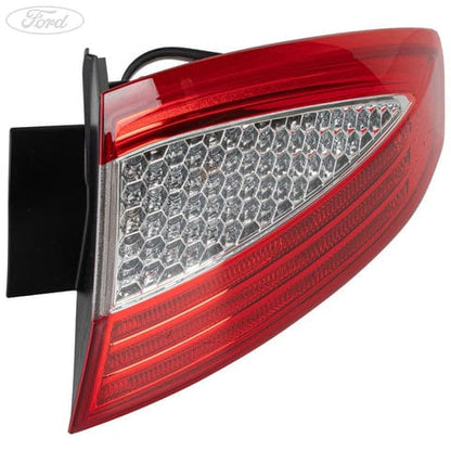 GENUINE FORD 1523732 MONDEO MK4 OUTER RIGHT REAR DRIVER SIDE TAIL LIGHT LAMP CLUSTER | ML Performance UK