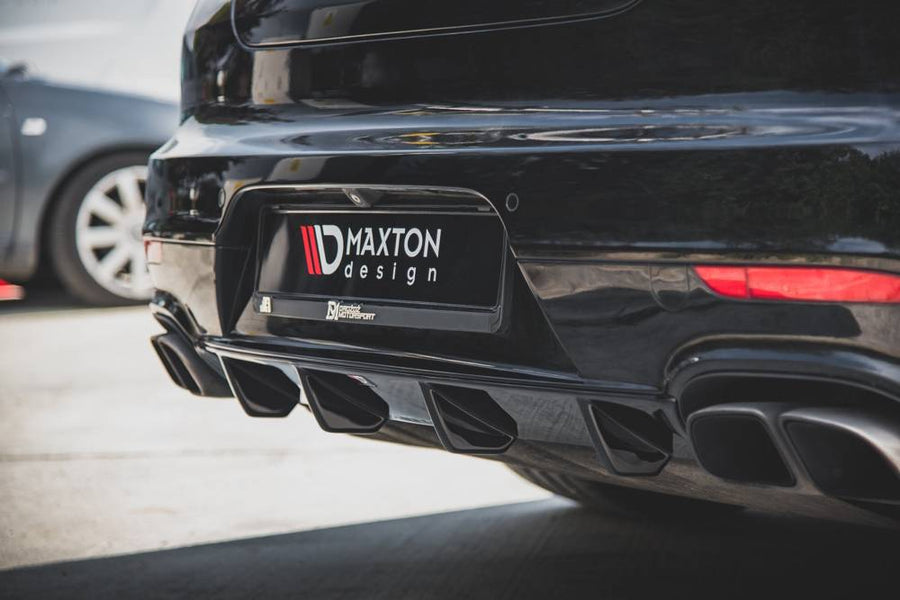 Maxton Design Porsche Panamera Turbo 970 (Facelift) Rear Valance