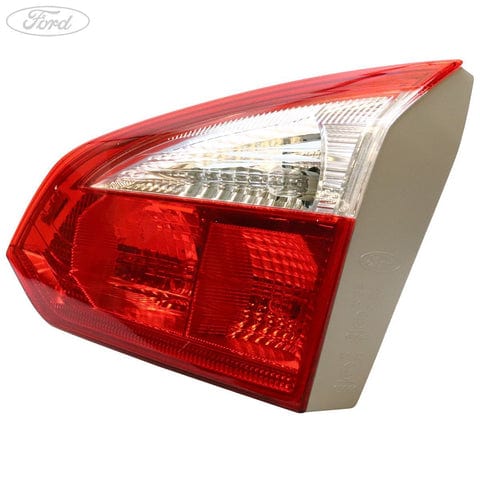 GENUINE FORD 1775986 FOCUS MK3 REAR DRIVER SIDE INNER LIGHT LAMP 4 DOOR ESTATE 2011-2015 | ML Performance UK